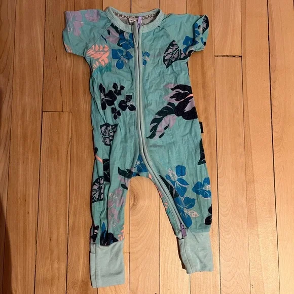 Bonds One Pieces Bonds Short Sleeve Wondersuit Poshmark